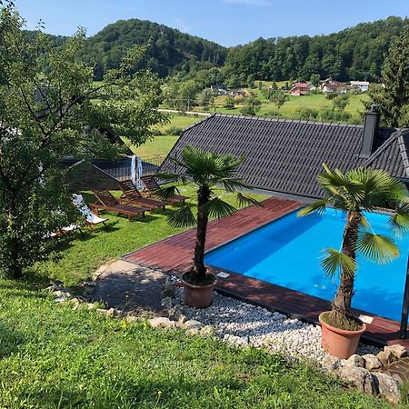 Motel Heaven Zgornje Dobrenje ภายนอก รูปภาพ