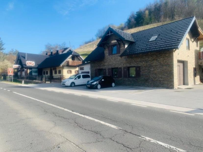 Motel Heaven Zgornje Dobrenje ภายนอก รูปภาพ