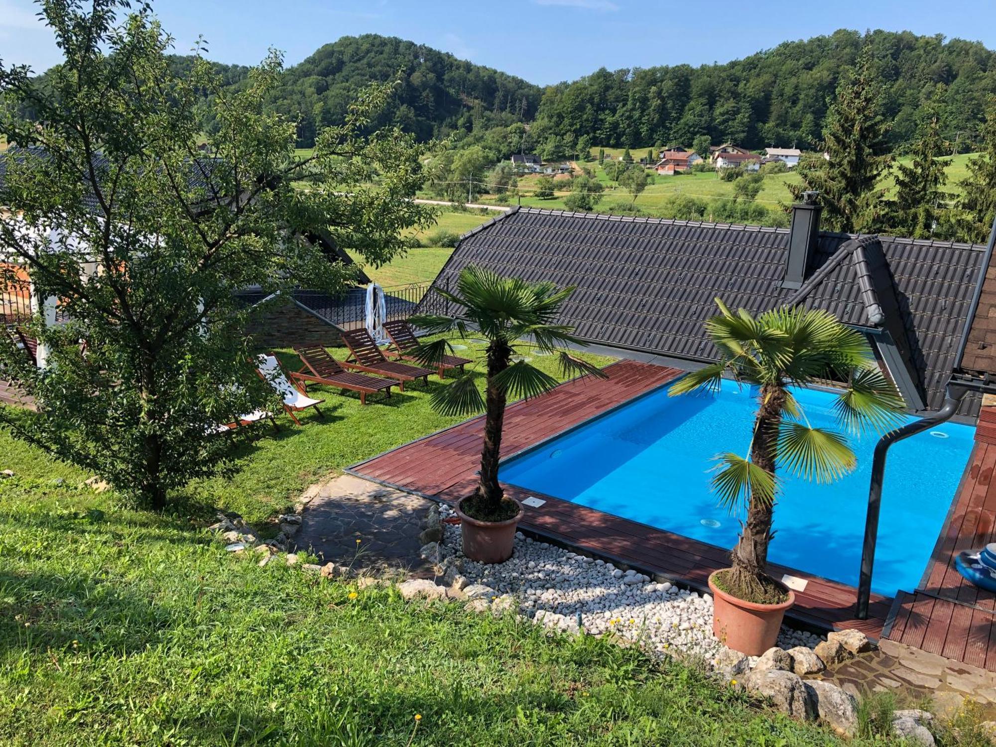 Motel Heaven Zgornje Dobrenje ภายนอก รูปภาพ